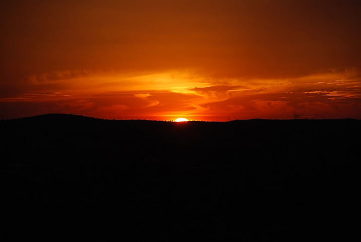 Und noch ein feuriger Sonnenuntergang, diesmal &ouml;stlich von Windhoek