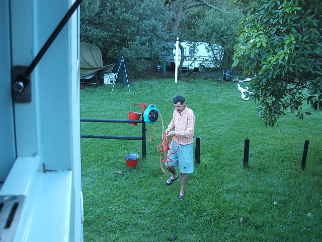 Thomas f&uuml;llt noch die Wassertanks
