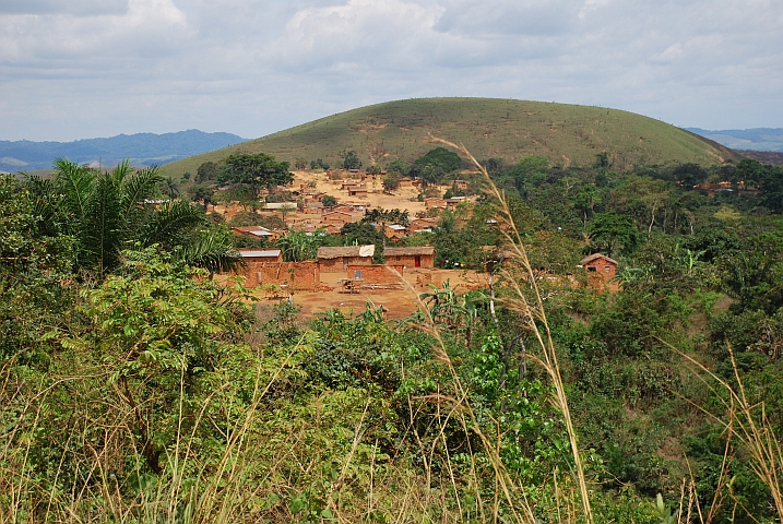 Dorf in der Provinz Zaire vor M&rsquo;banza-Congo