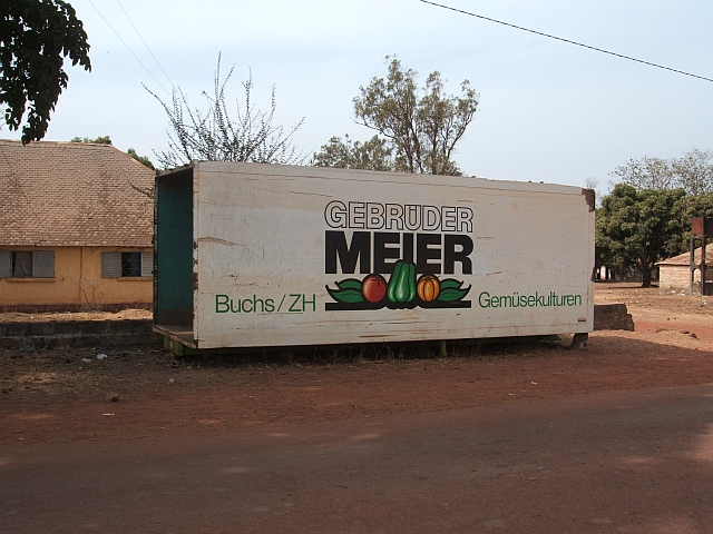 Schweizer Kontainer: Und wir dachten wir seien in Lab&eacute;, Guinea...