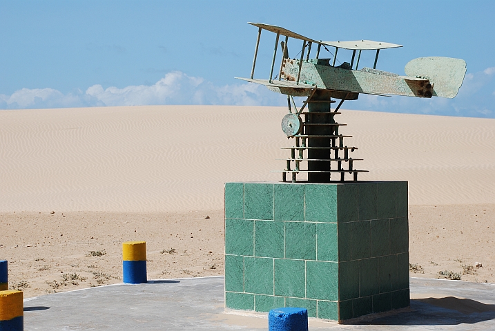 Denkmal f&uuml;r Antoine de St.Exup&eacute;ry in Tarfaya