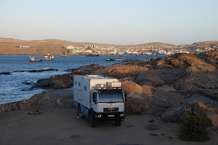 Obelix auf windigem Platz auf Shark Island vor L&uuml;deritz (Namibia)
